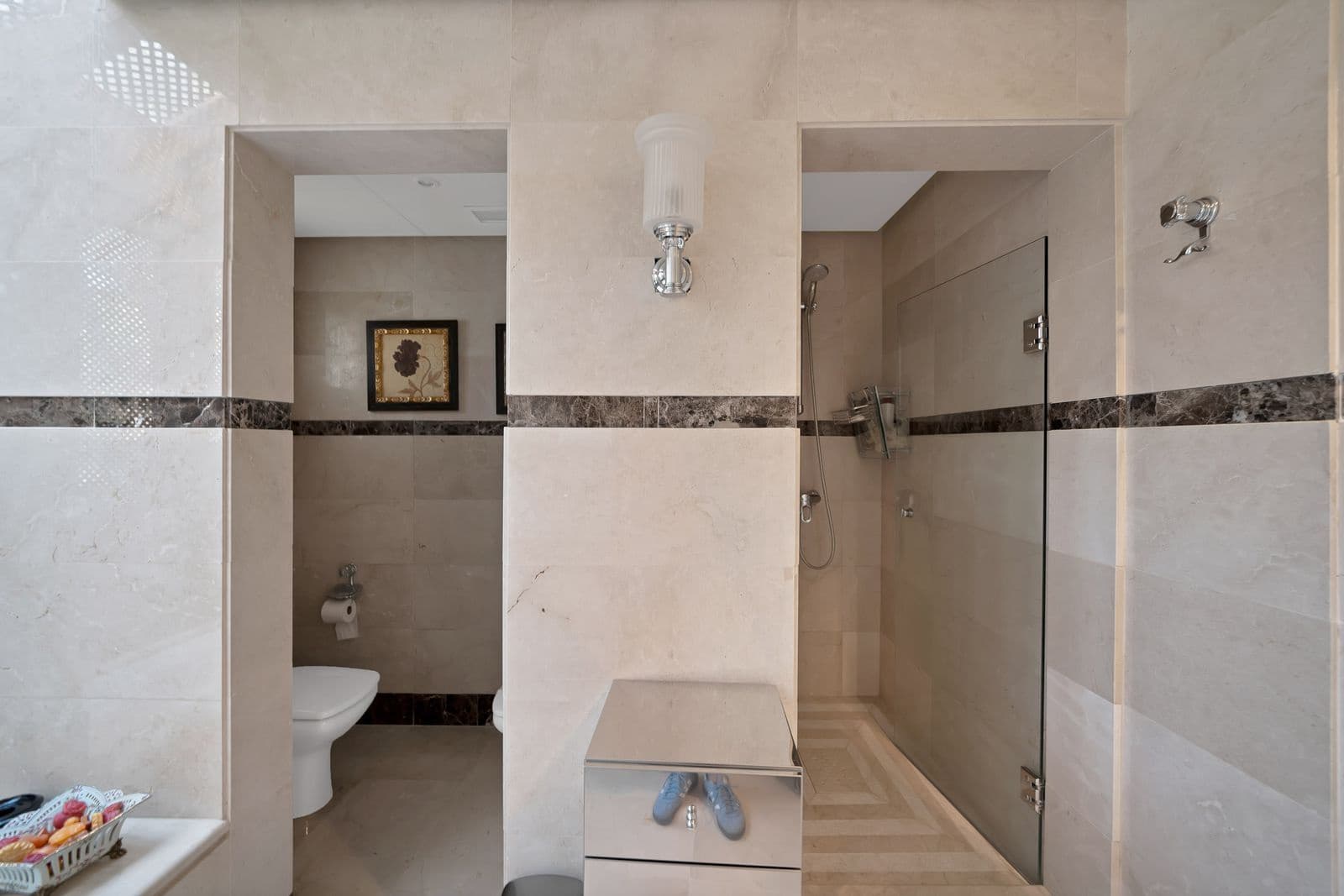 Ático de 2 habitaciones en Puerto Banus en venta - 1.695.000 € (Ref: 9836143)
