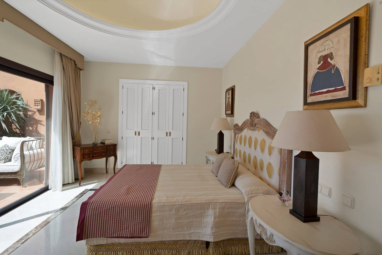 Ático de 2 habitaciones en Puerto Banus en venta - 1.695.000 € (Ref: 9836143)