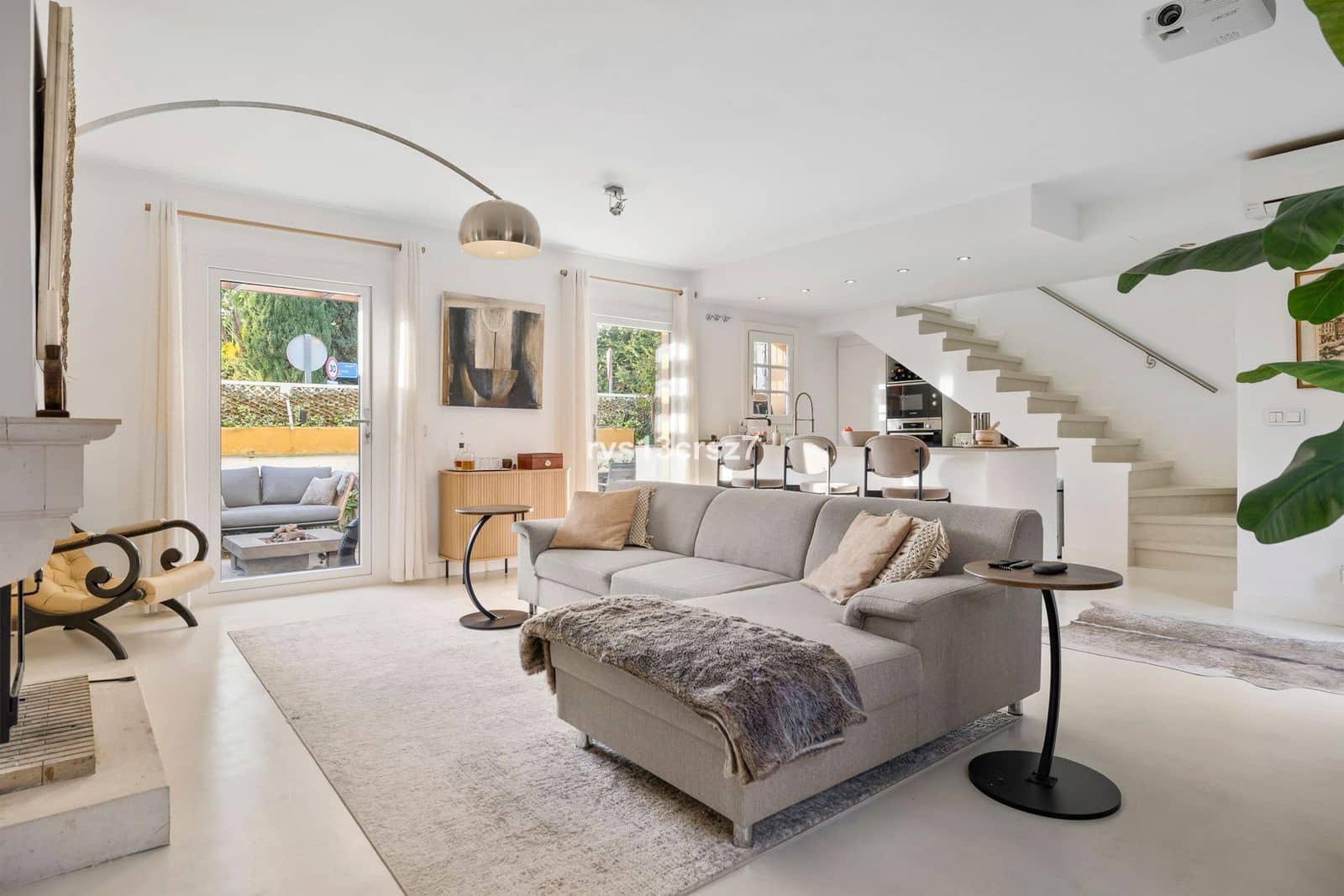 2 bedroom Townhouse for sale in Guadalmina - € 689,000 (Ref: 9836144)