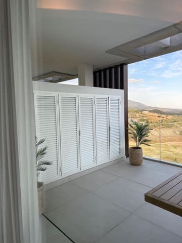 2 bedroom Penthouse for sale in Benahavís - € 1,900,000 (Ref: 9836145)
