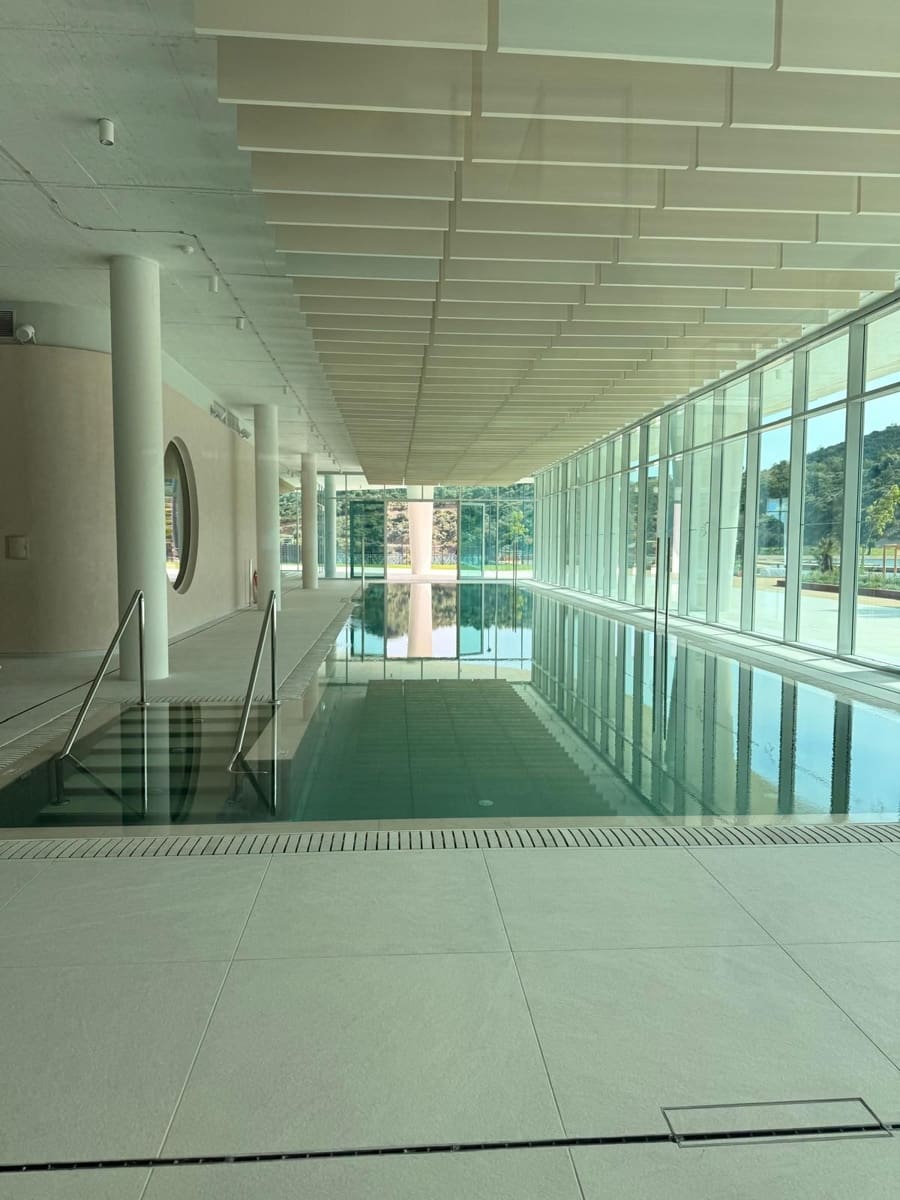 2 bedroom Penthouse for sale in Benahavis - € 1,900,000 (Ref: 9836145)