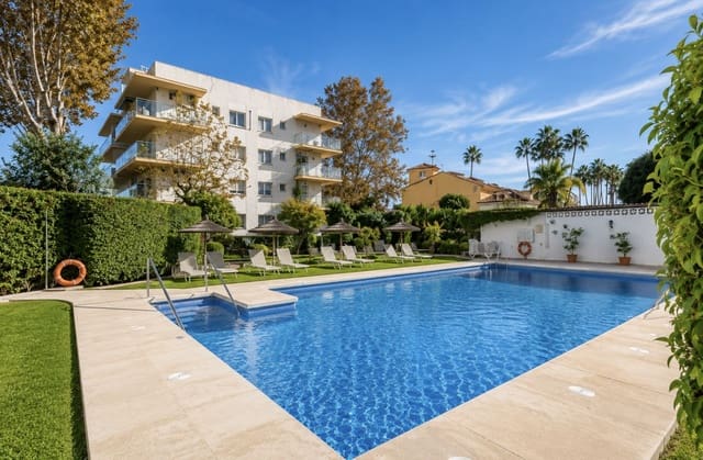 Apartamento de 2 habitaciones en Golden Mile, Marbella en venta - 375.000 € (Ref: 9836146)