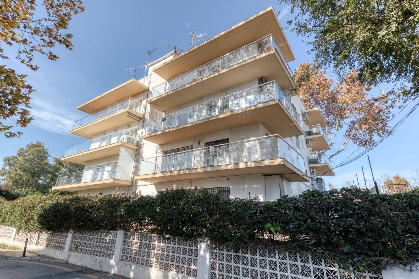 Apartamento de 2 habitaciones en Golden Mile en venta - 375.000 € (Ref: 9836146)