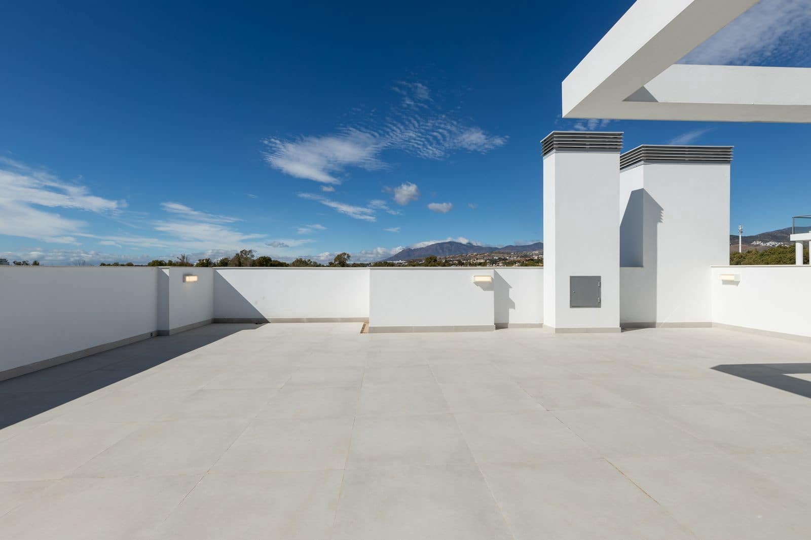 4 slaapkamer Halfvrijstaande villa te koop in San Pedro de Alcantara - € 1.195.000 (Ref: 9836148)