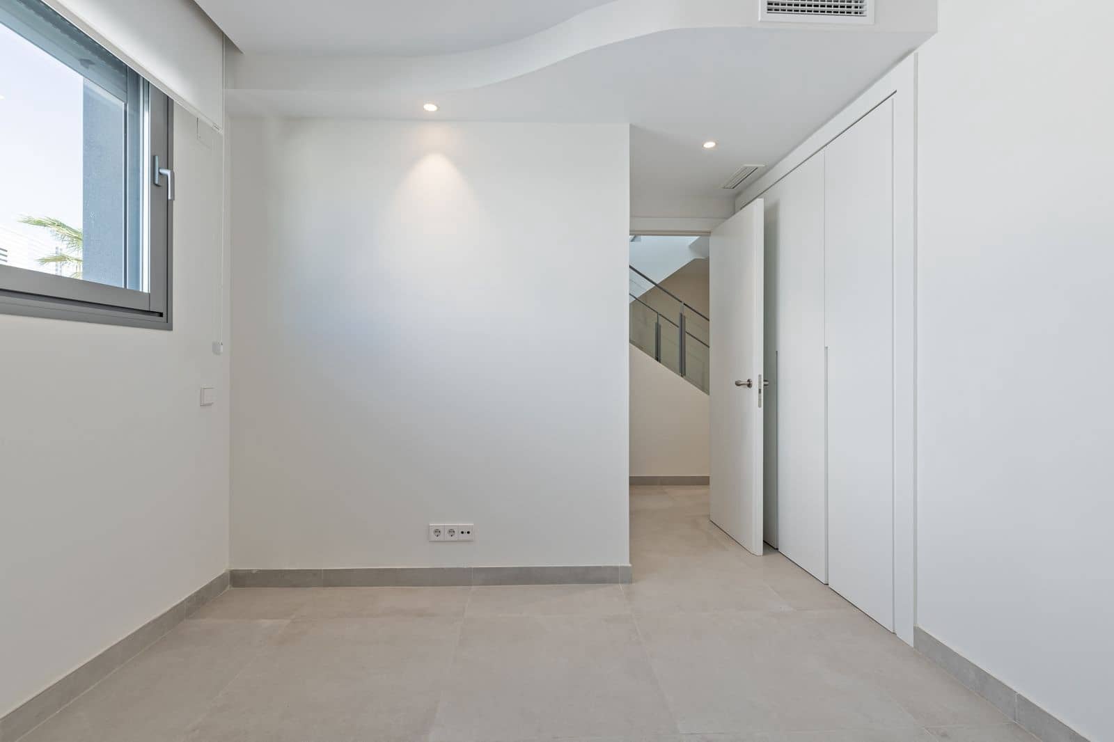 4 slaapkamer Halfvrijstaande villa te koop in San Pedro de Alcantara - € 1.195.000 (Ref: 9836148)