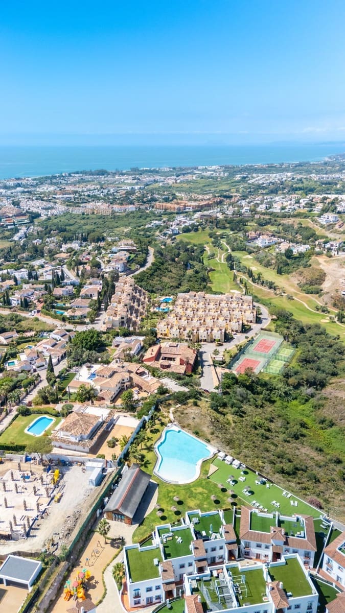 3 bedroom Apartment for sale in Benahavis - € 750,000 (Ref: 9836153)