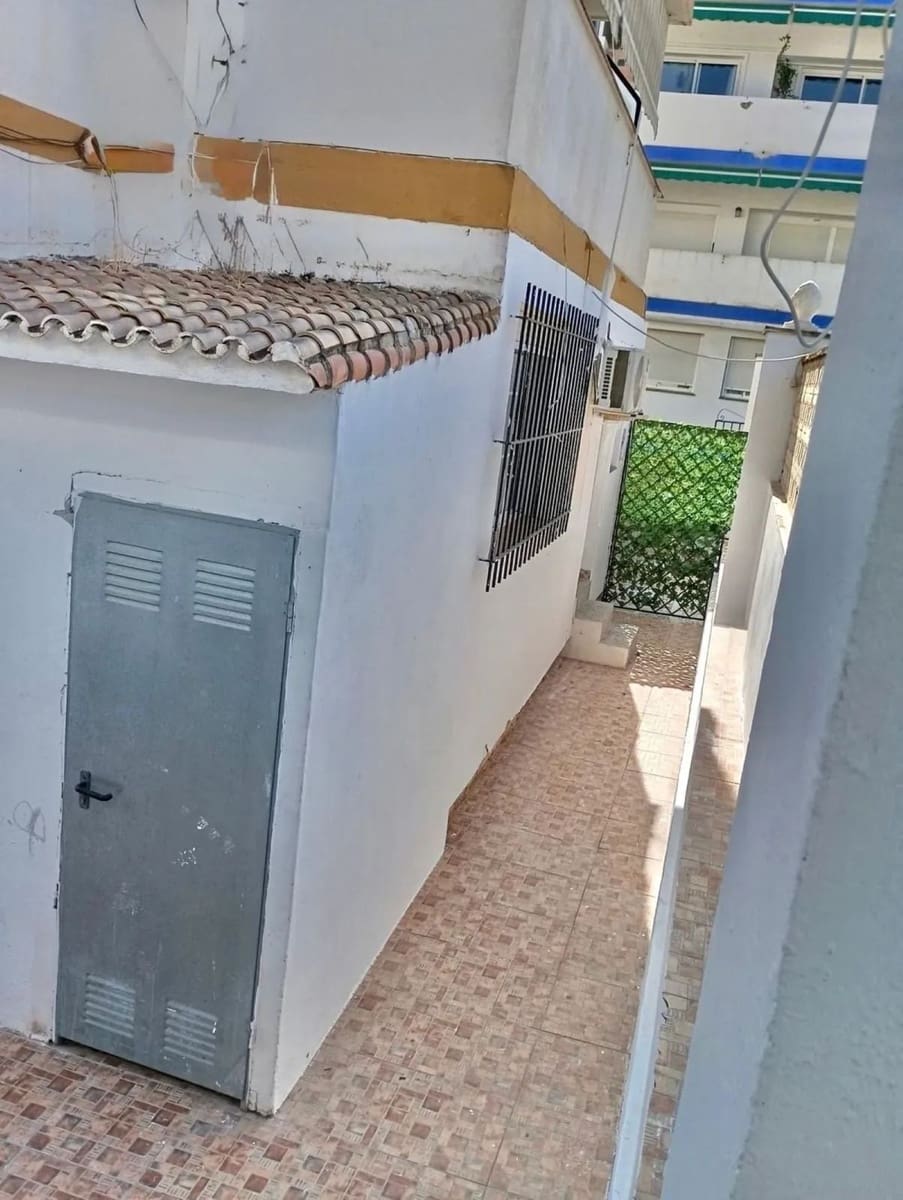 3 bedroom Apartment for sale in Benalmadena Costa - € 346,000 (Ref: 9836326)