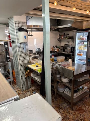 Bar/Restaurant zu verkaufen in Estepona - 450.000 € (Ref: 9836330)