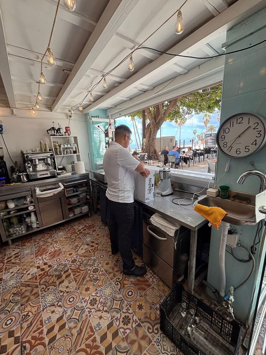 Bar/Restaurant zu verkaufen in Estepona - 450.000 € (Ref: 9836330)