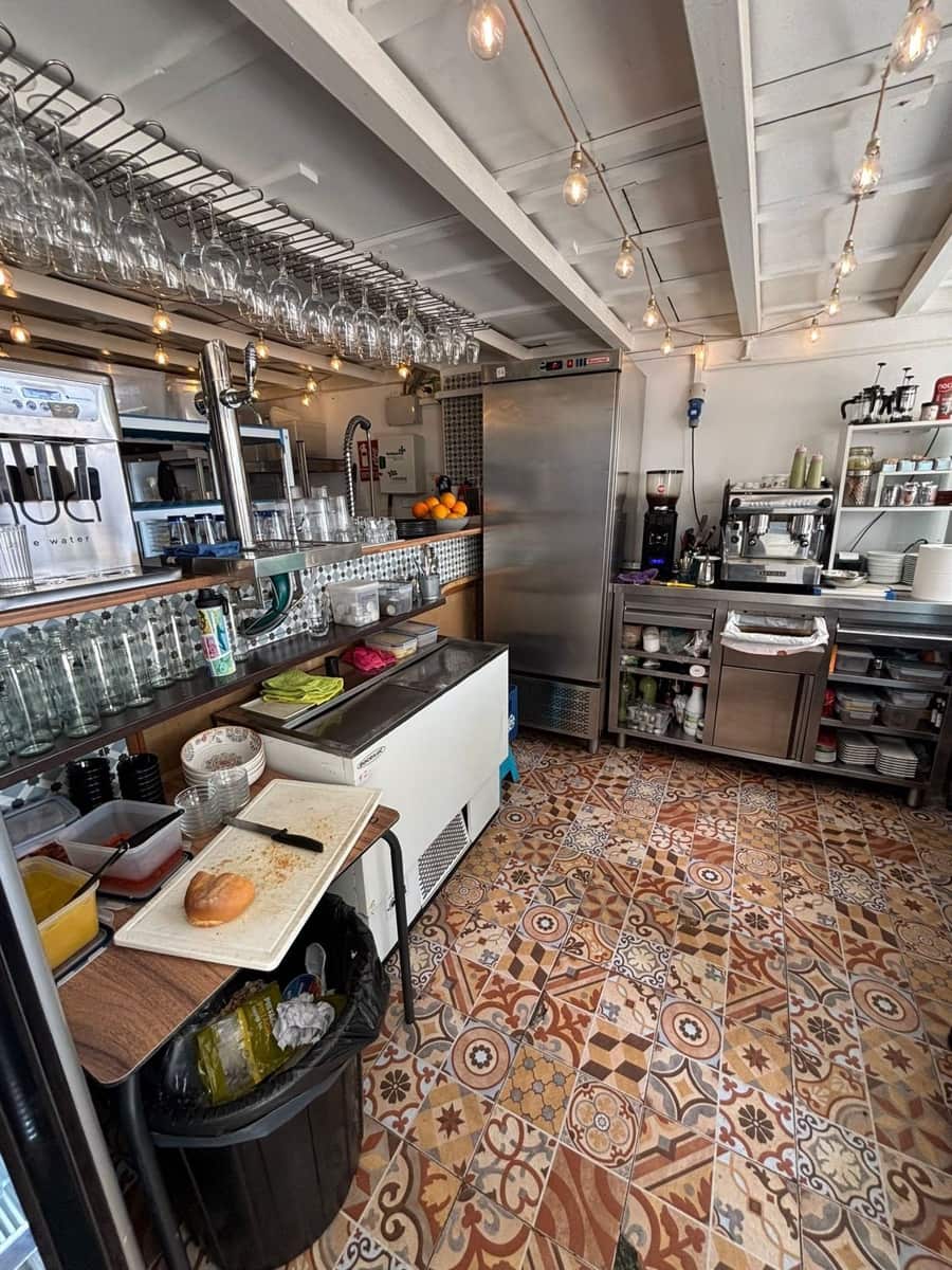Bar/Restaurant zu verkaufen in Estepona - 450.000 € (Ref: 9836330)