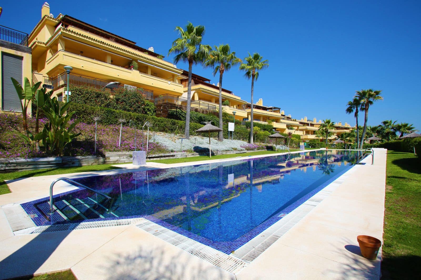 3 bedroom Apartment for sale in Golden Mile - € 1,500,000 (Ref: 9836339)