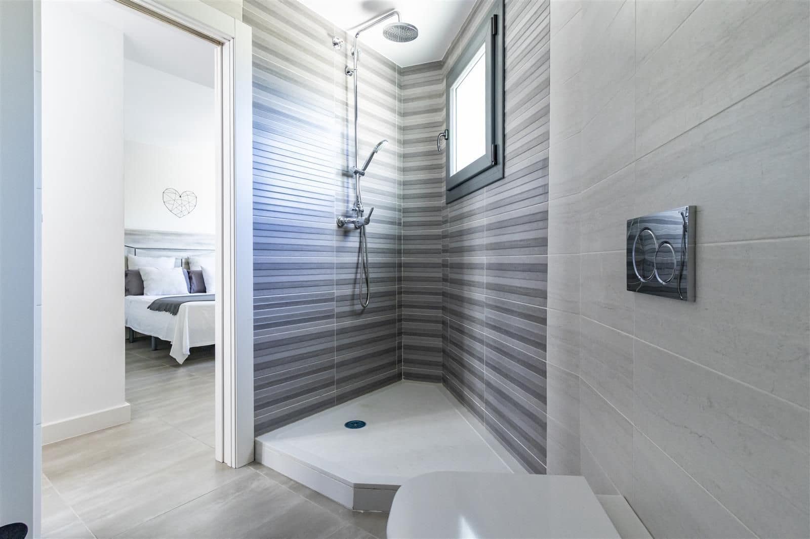 3 bedroom Townhouse for sale in San Pedro de Alcantara - € 900,000 (Ref: 9836341)
