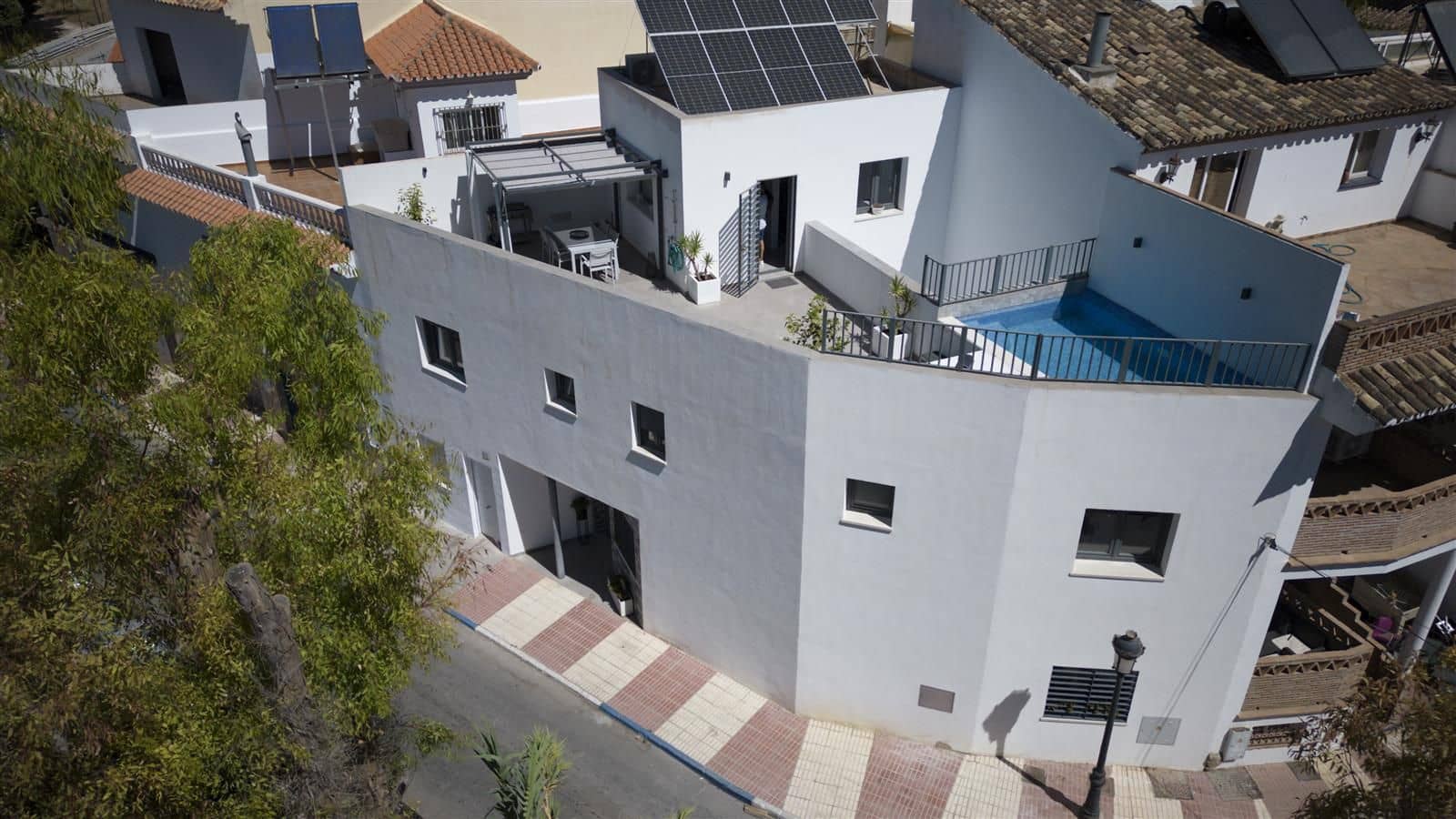 3 bedroom Townhouse for sale in San Pedro de Alcantara - € 900,000 (Ref: 9836341)