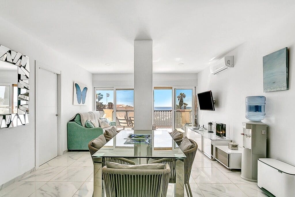 Apartamento de 2 habitaciones en Marbella en venta - 945.000 € (Ref: 9836342)