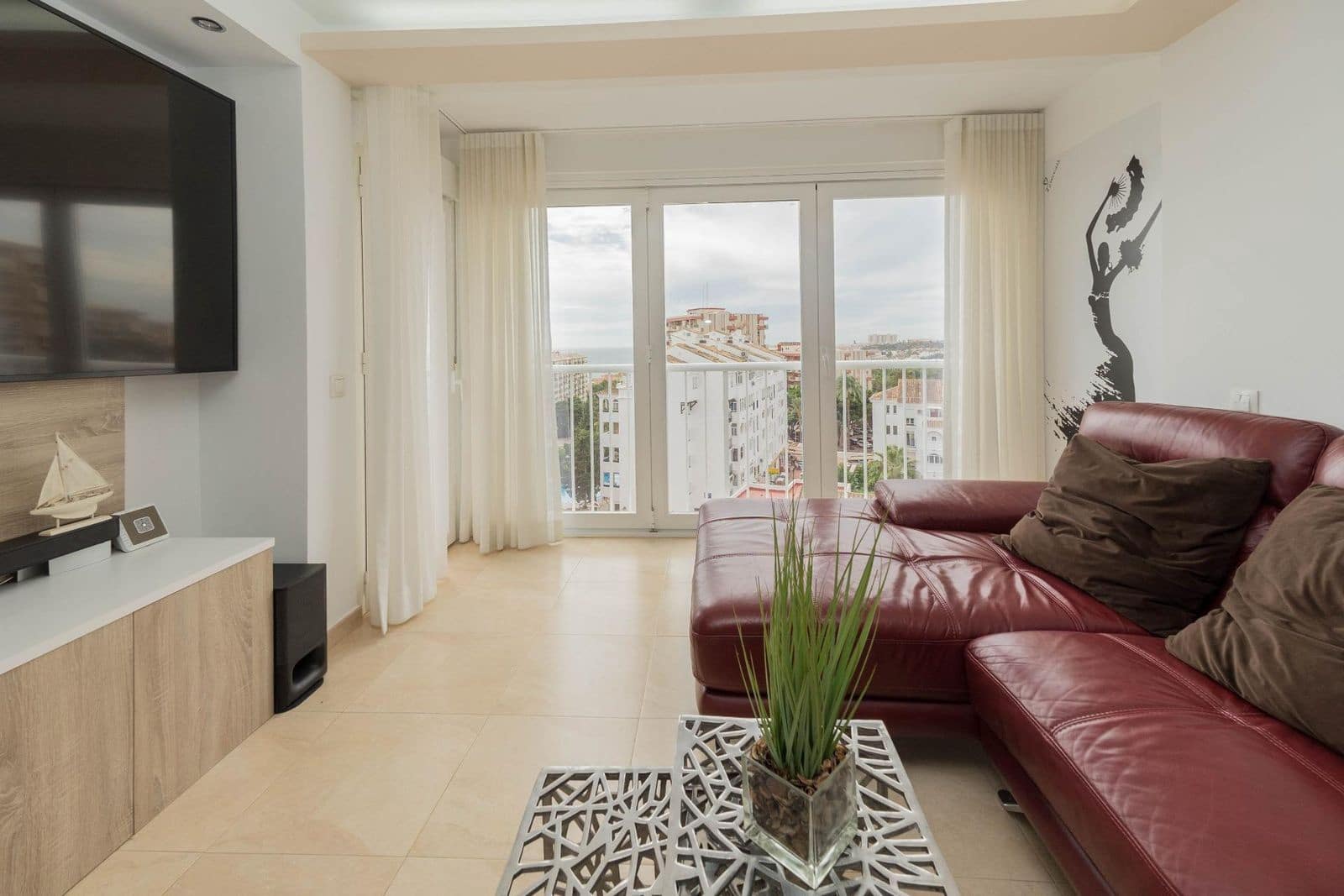2 bedroom Apartment for sale in Benalmadena Costa - € 350,000 (Ref: 9836347)