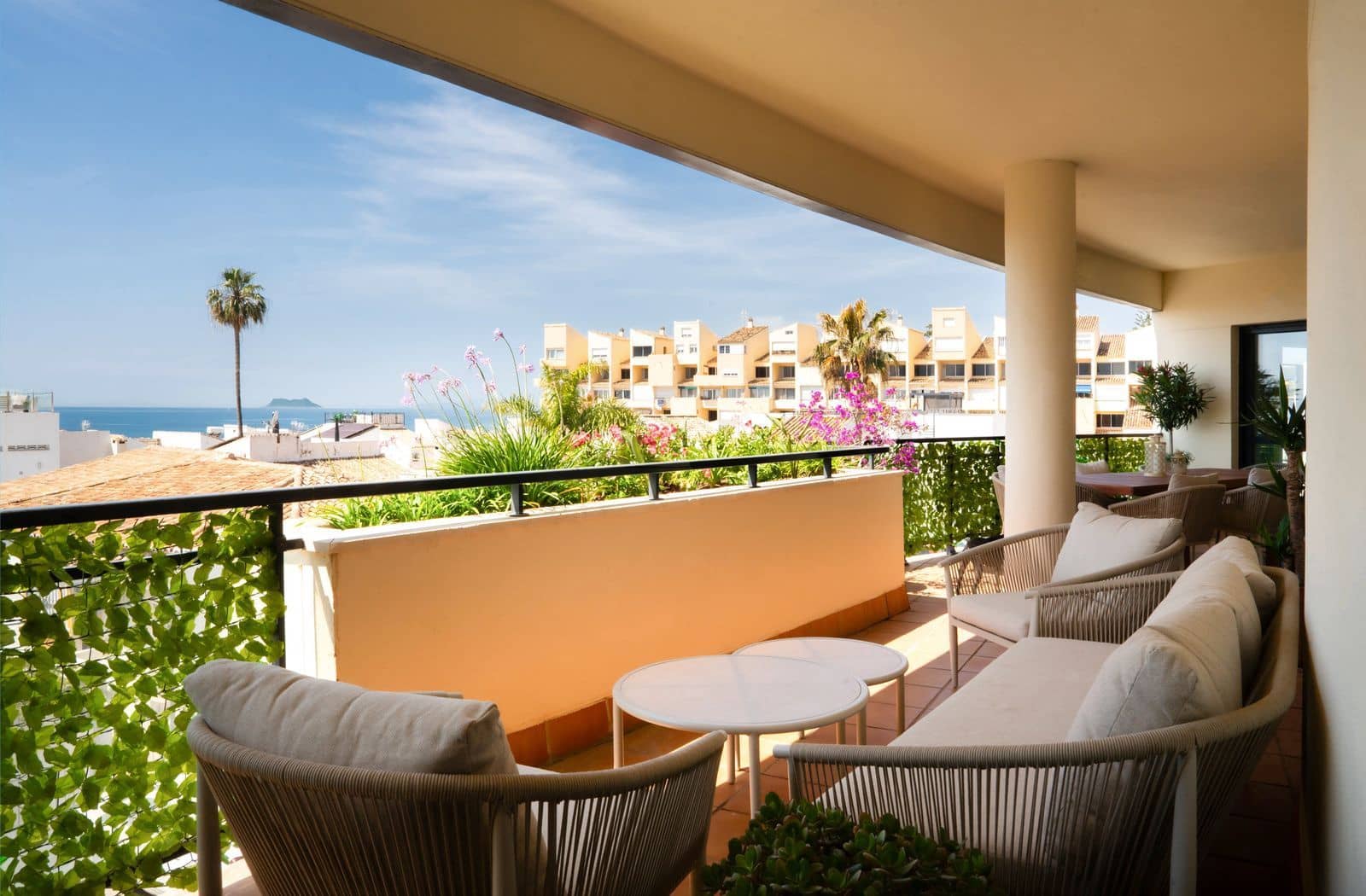 2 bedroom Apartment for sale in New Golden Mile - € 695,000 (Ref: 9836350)