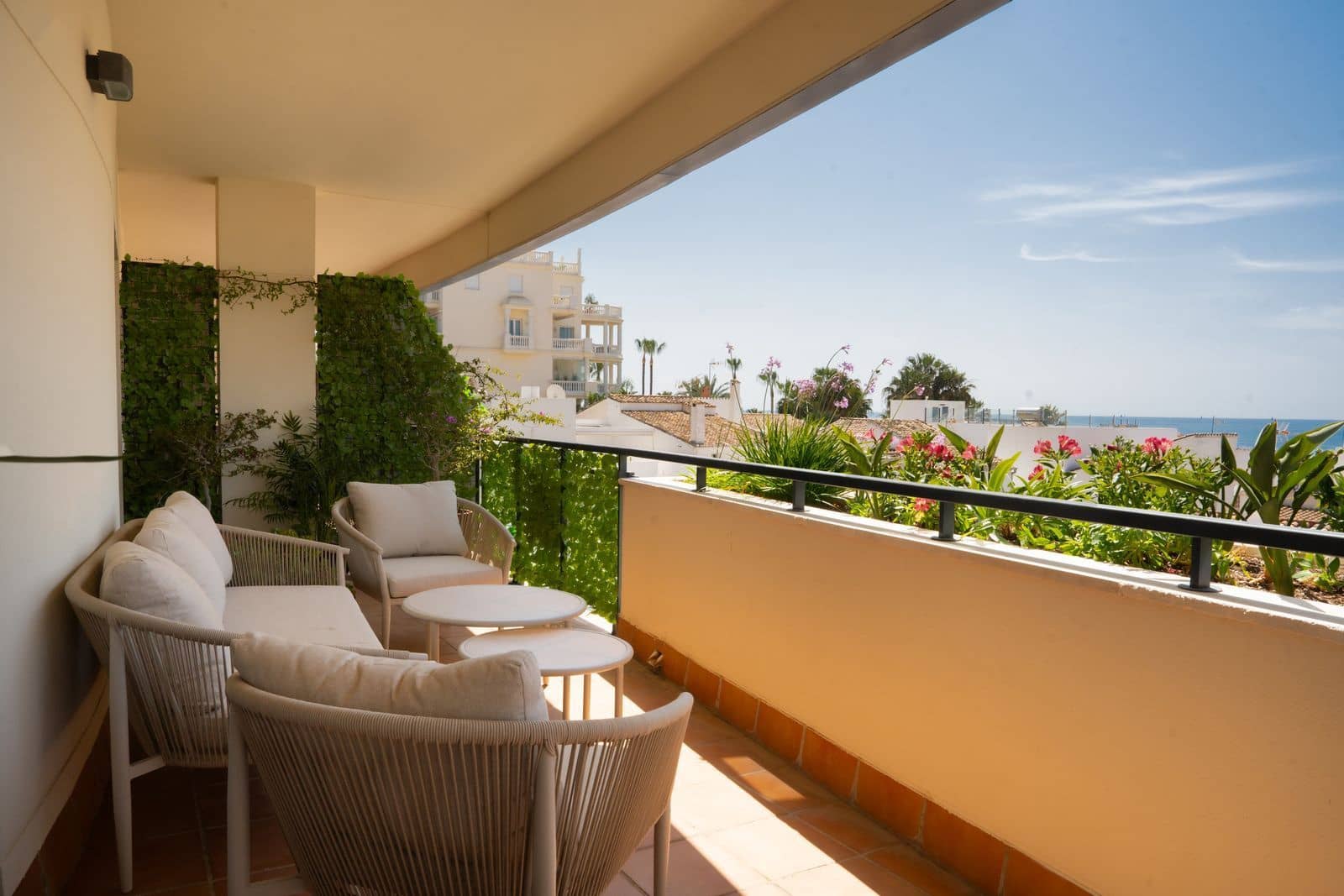 2 bedroom Apartment for sale in New Golden Mile - € 695,000 (Ref: 9836350)