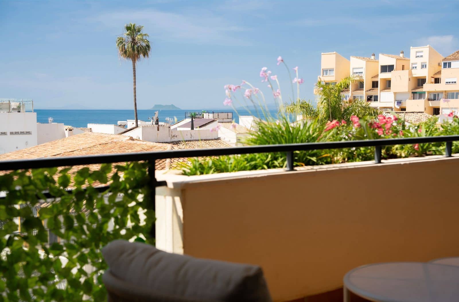 2 bedroom Apartment for sale in New Golden Mile - € 695,000 (Ref: 9836350)