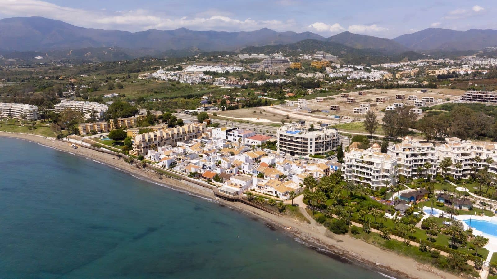2 bedroom Apartment for sale in New Golden Mile - € 695,000 (Ref: 9836350)