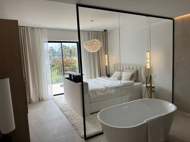 Casa de 4 habitaciones en Nueva Andalucia, Marbella en venta - 1.395.000 € (Ref: 9836353)