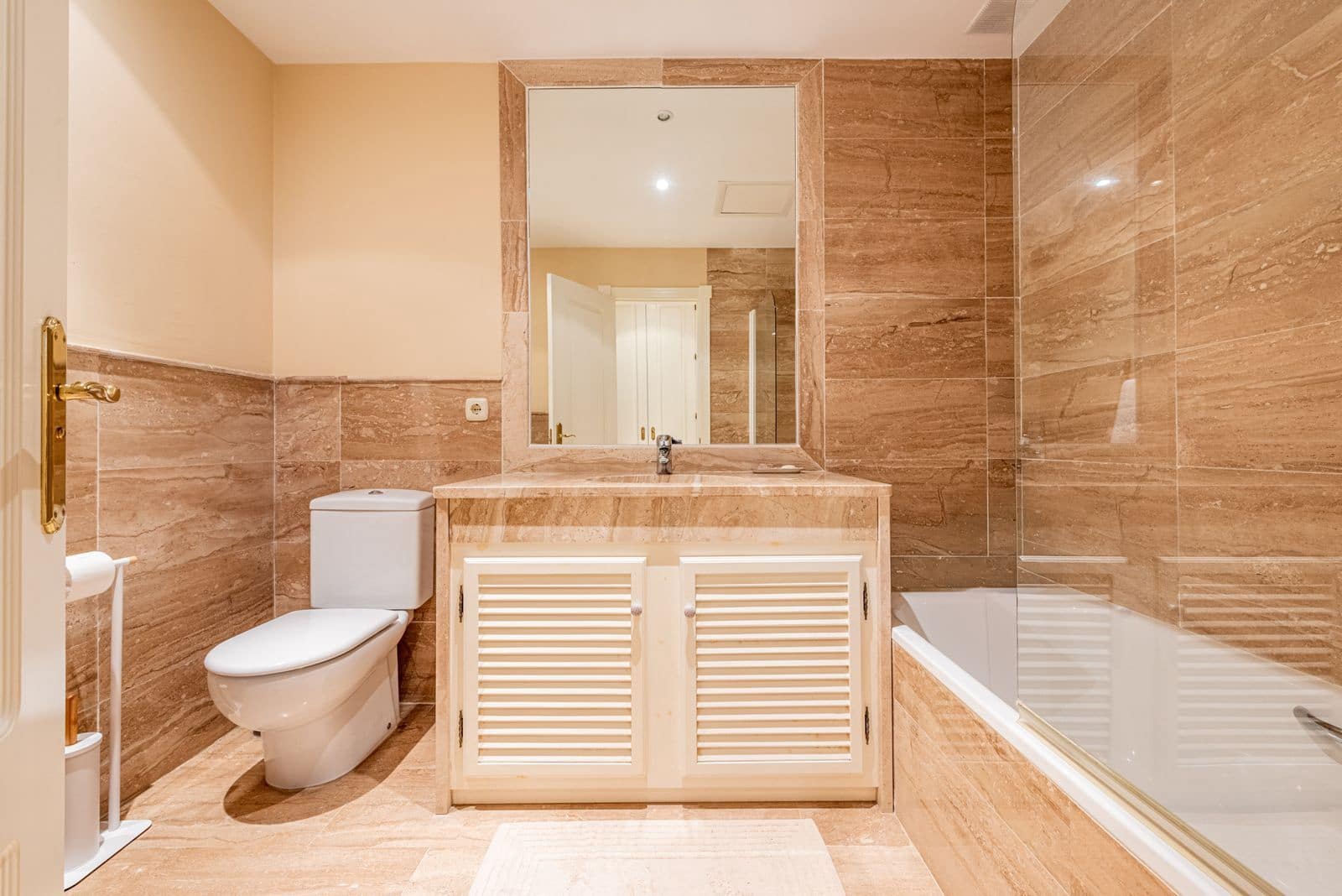 2 slaapkamer Appartement te koop in Guadalmina - € 580.000 (Ref: 9836375)
