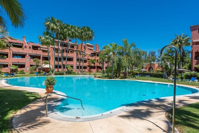 2 slaapkamer Appartement te koop in Guadalmina Baja, Marbella - € 580.000 (Ref: 9836375)