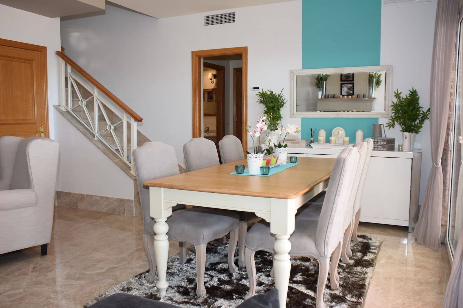 2 slaapkamer Halfvrijstaande villa te koop in Marbella - € 695.000 (Ref: 9836384)
