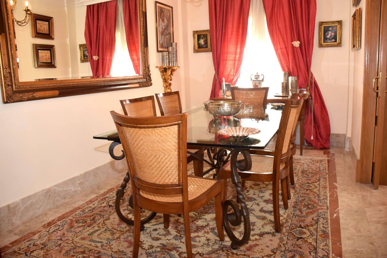 5 bedroom Semi-detached Villa for sale in Marbella - € 1,500,000 (Ref: 9836385)
