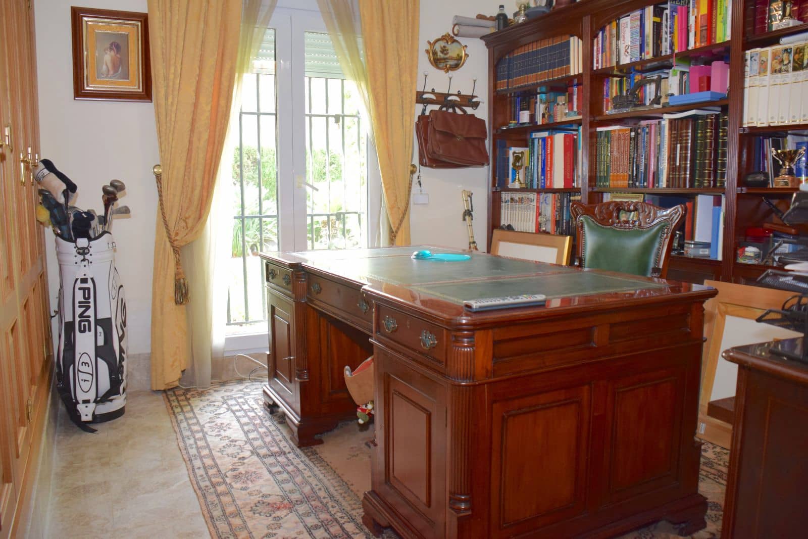 5 bedroom Semi-detached Villa for sale in Marbella - € 1,500,000 (Ref: 9836385)