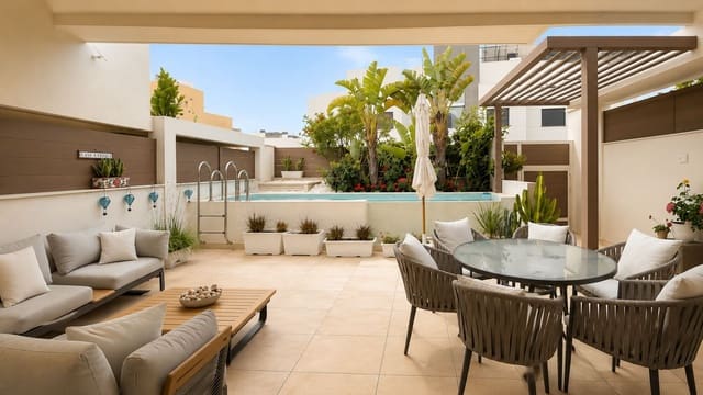 4 Zimmer Haus zu verkaufen in La Cala de Mijas, Mijas - 999.000 € (Ref: 9836388)