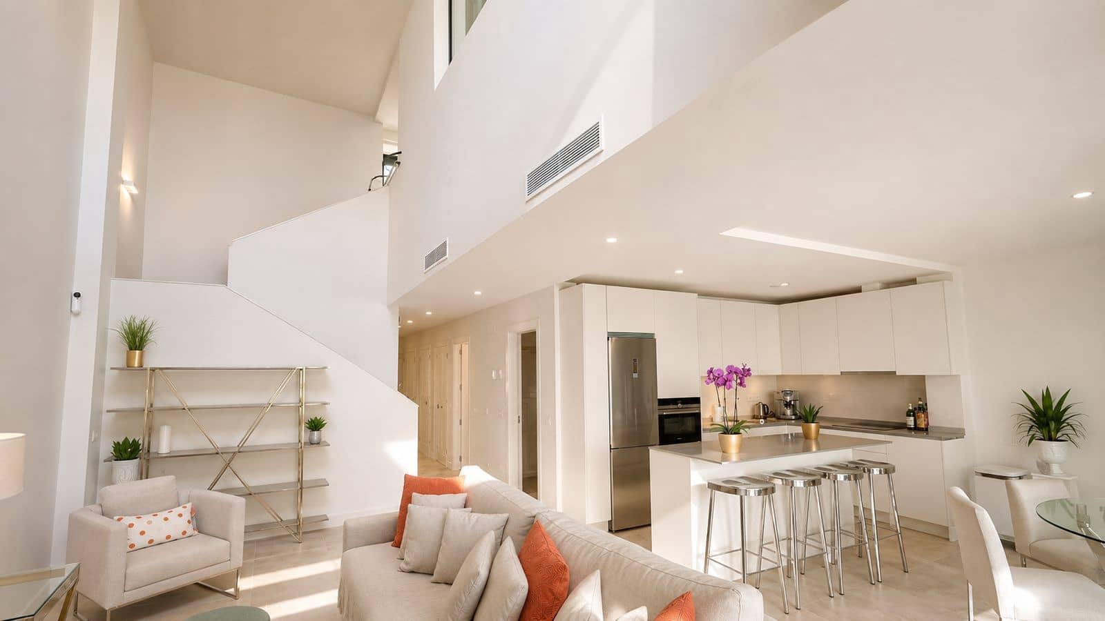 4 makuuhuone Omakotitalo myytävänä paikassa La Cala de Mijas - 999 000 € (Ref: 9836388)