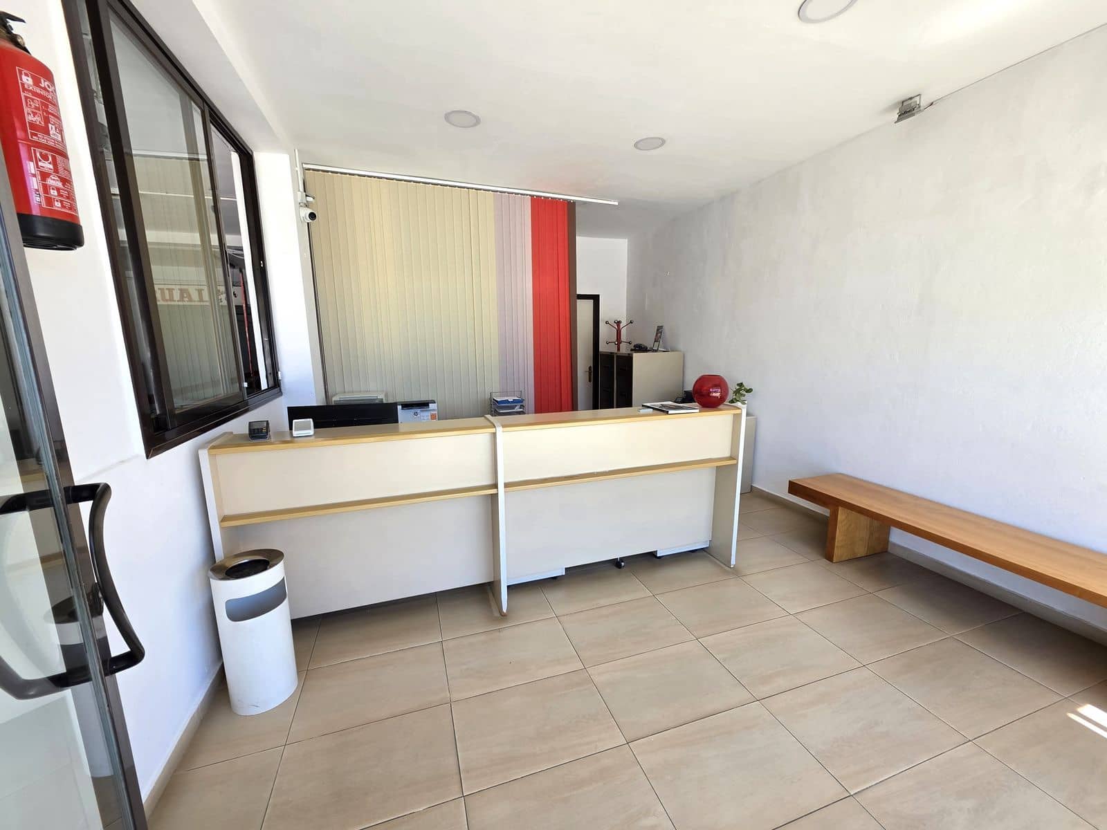 1 bedroom Business for sale in San Pedro de Alcantara - € 1,200,000 (Ref: 9836391)