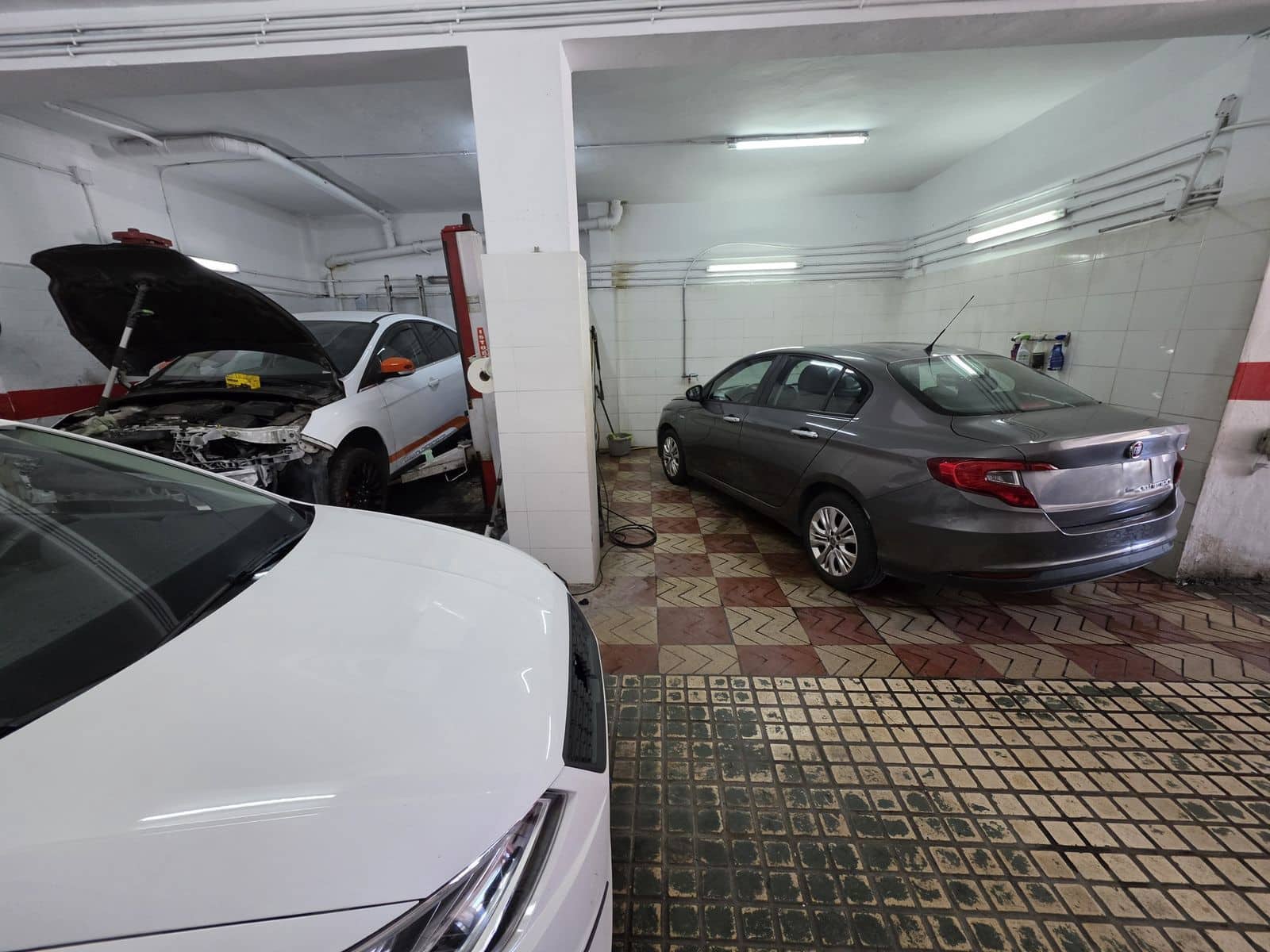 1 bedroom Business for sale in San Pedro de Alcantara - € 1,200,000 (Ref: 9836391)