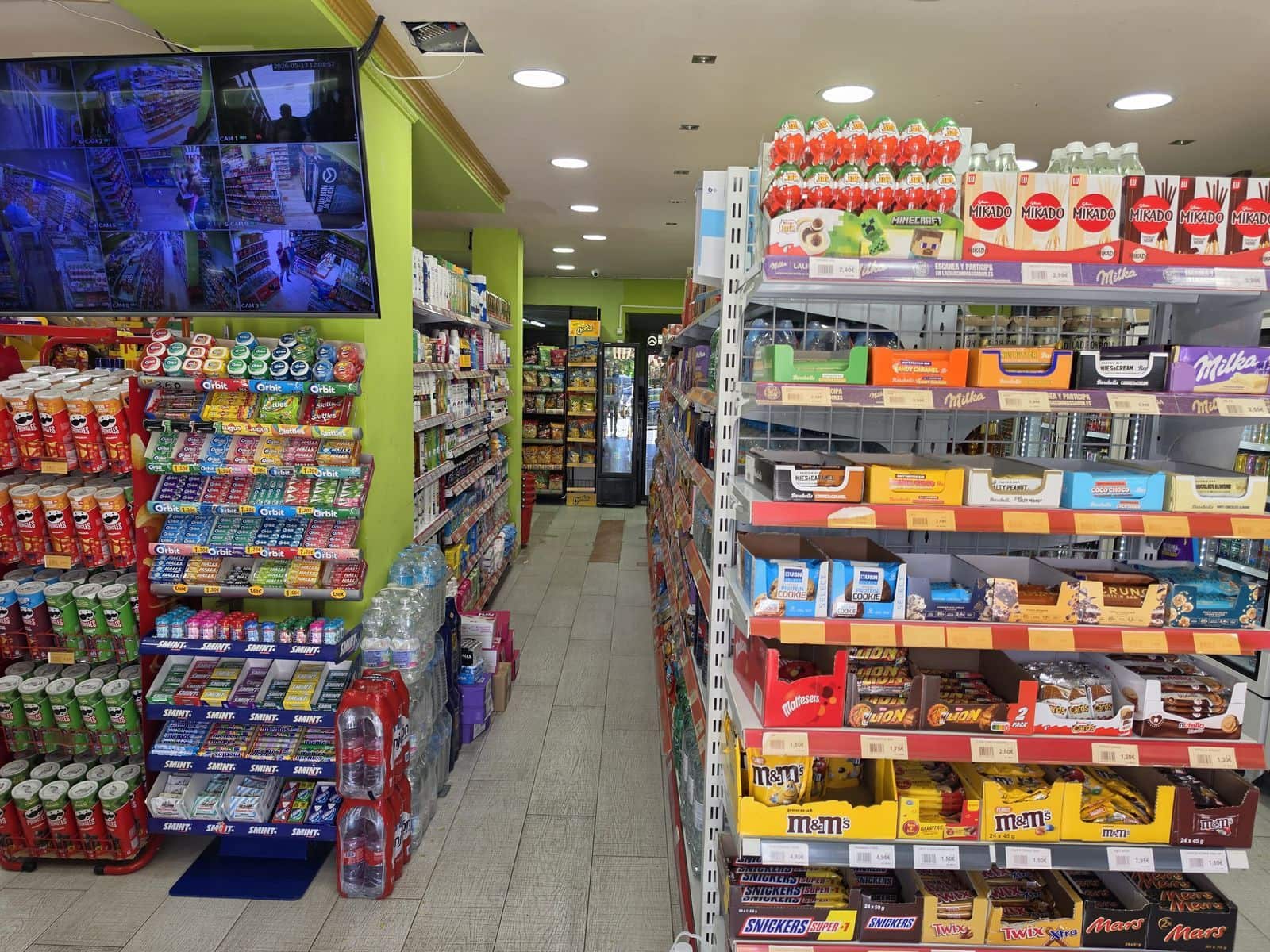 1 bedroom Business for sale in San Pedro de Alcantara - € 1,200,000 (Ref: 9836391)