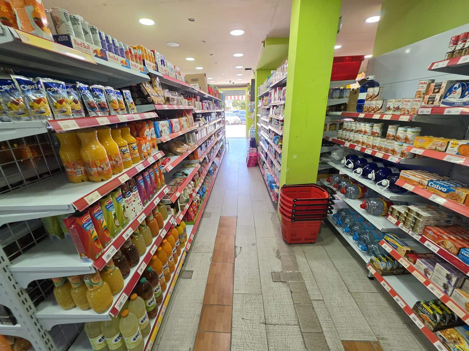 1 bedroom Business for sale in San Pedro de Alcantara - € 1,200,000 (Ref: 9836391)