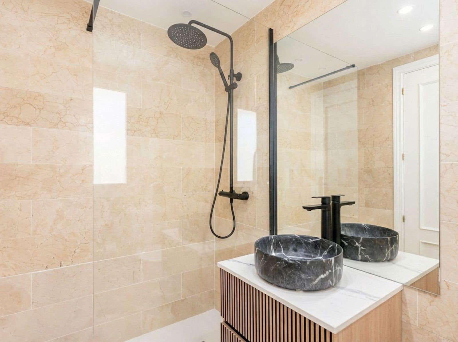 2 bedroom Apartment for sale in Las Chapas - € 530,000 (Ref: 9836394)