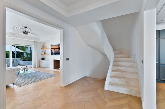 4 soveværelse Semi-Rækkehus til salg i Marbella - € 1.195.000 (Ref: 9843488)
