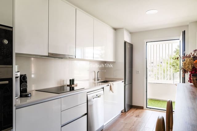 3 bedroom Apartment for sale in El Limonar, Málaga city - € 950,000 (Ref: 9843489)