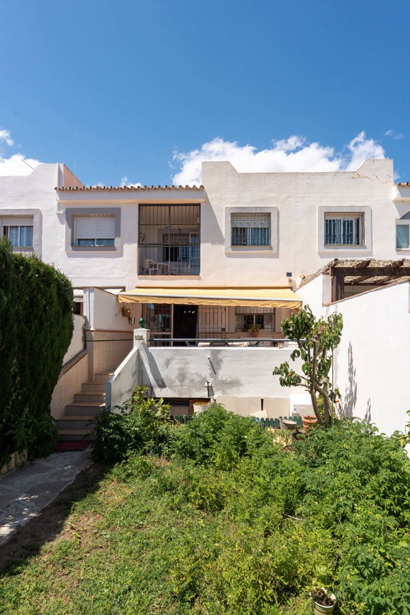 3 soverom Hus til salgs i Nueva Andalucia - € 620 000 (Ref: 9843493)