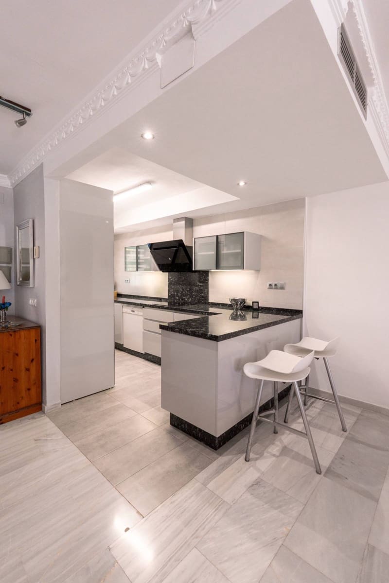 3 soverom Hus til salgs i Nueva Andalucia - € 620 000 (Ref: 9843493)