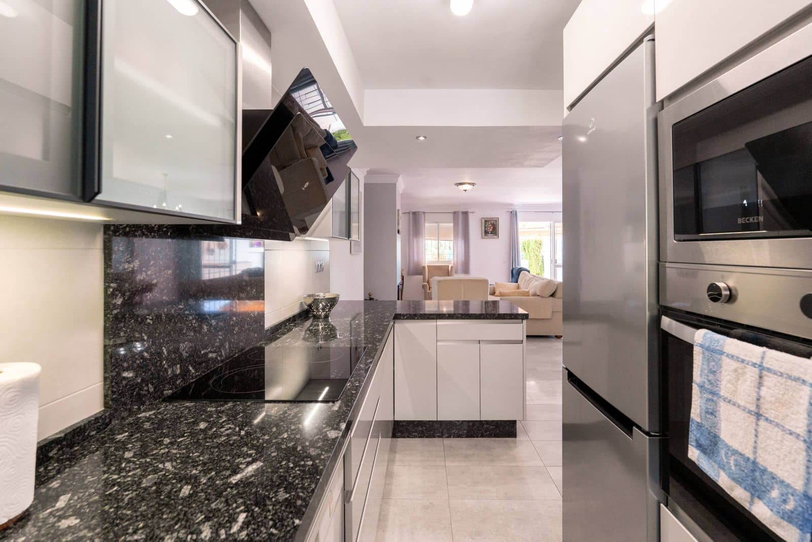 3 soverom Hus til salgs i Nueva Andalucia - € 620 000 (Ref: 9843493)