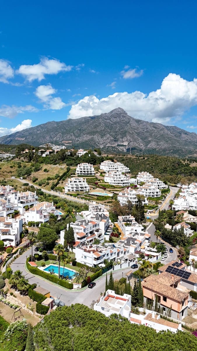 3 soverom Hus til salgs i Nueva Andalucia - € 620 000 (Ref: 9843493)