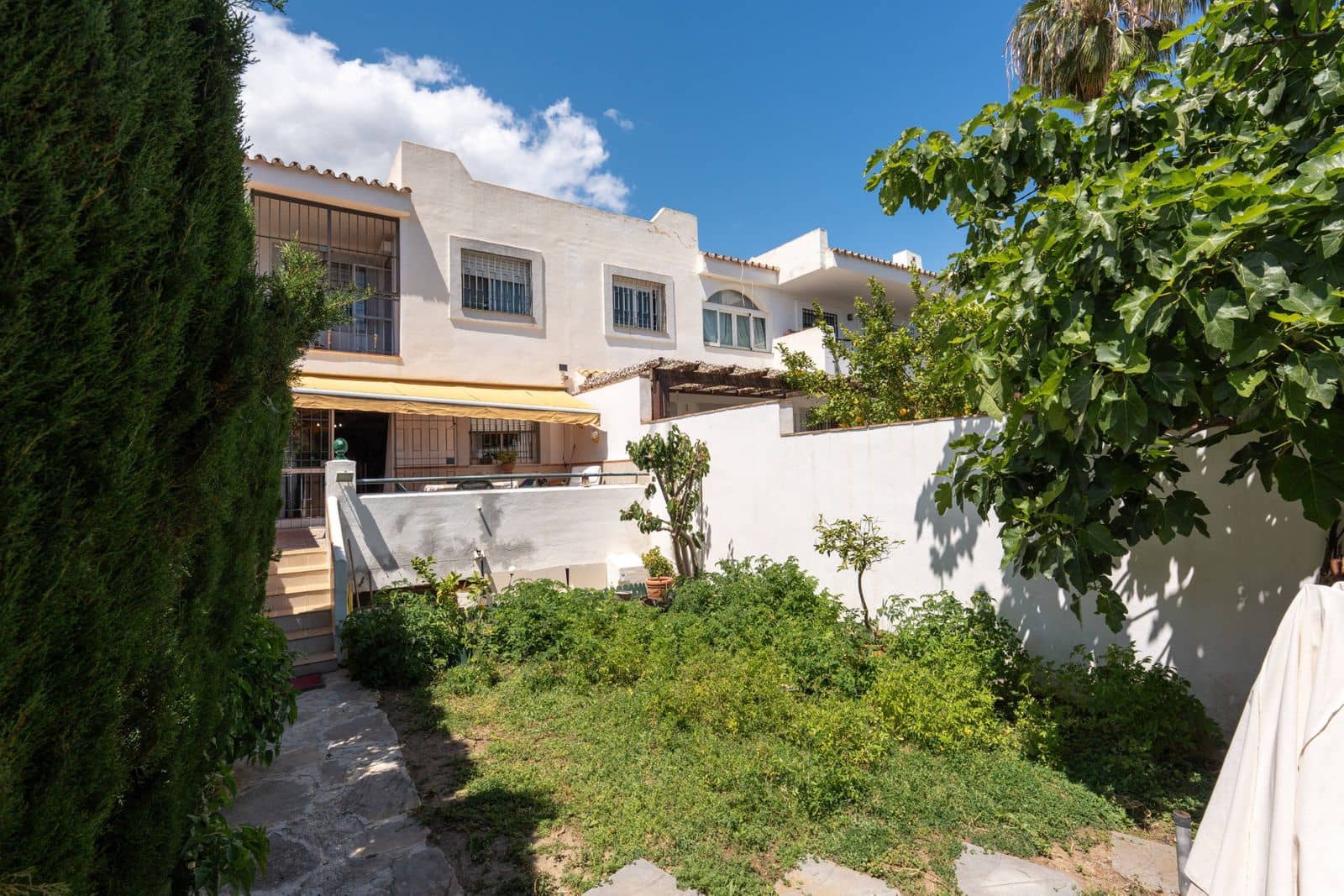 3 soverom Hus til salgs i Nueva Andalucia - € 620 000 (Ref: 9843493)