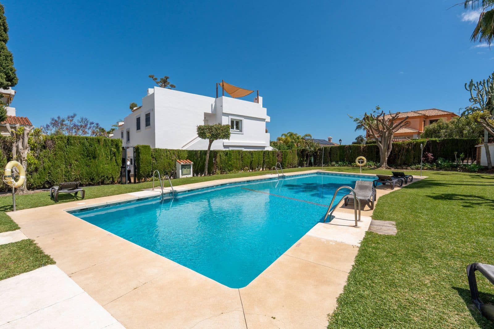3 soverom Hus til salgs i Nueva Andalucia - € 620 000 (Ref: 9843493)