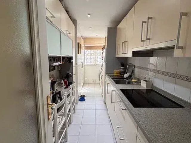 4 soverom Leilighet til salgs i Golden Mile, Marbella - € 1 044 600 (Ref: 9843496)