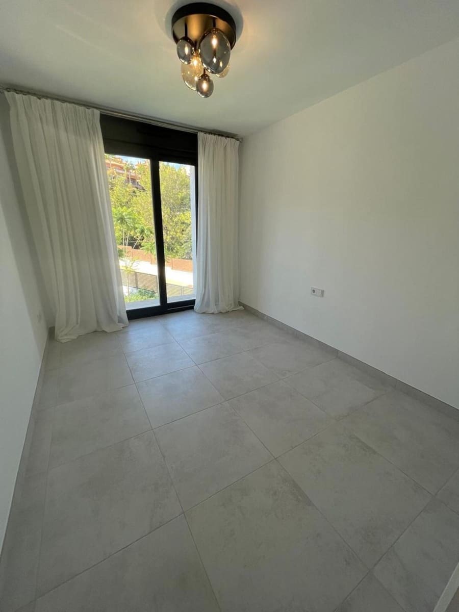 3 bedroom Apartment for sale in Atalaya-Isdabe - € 860,000 (Ref: 9843501)