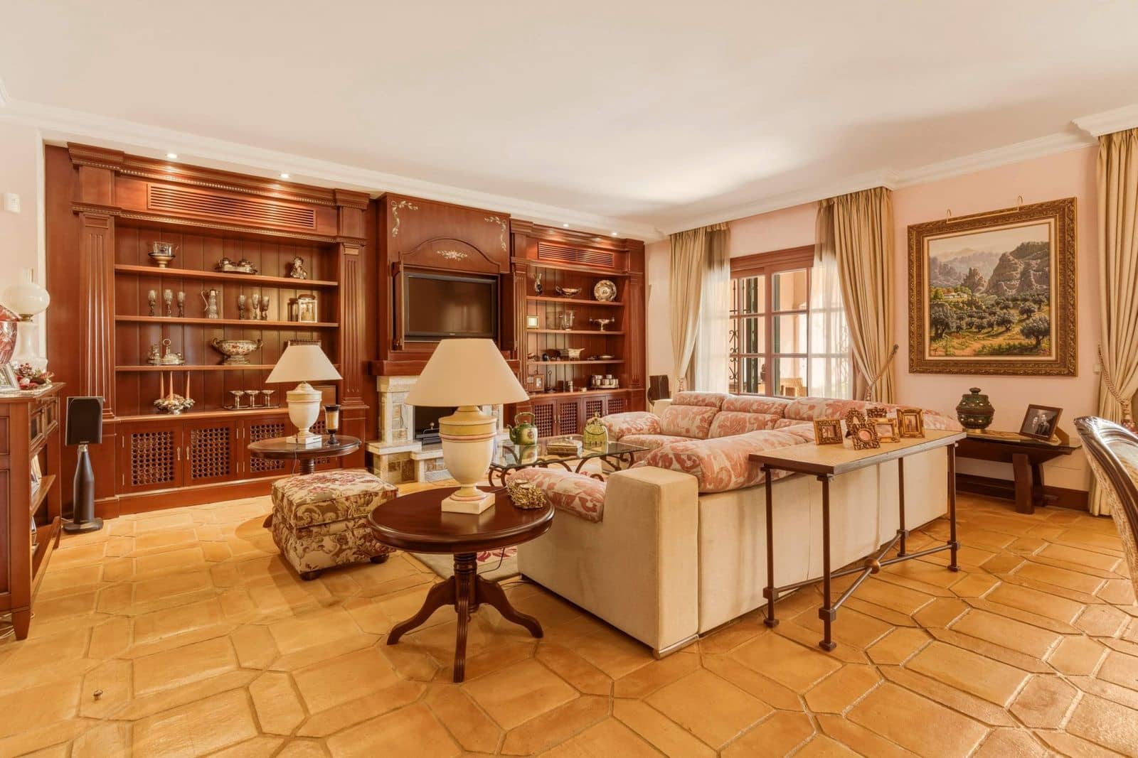 6 bedroom Villa for sale in Guadalmina - € 4,495,000 (Ref: 9843510)