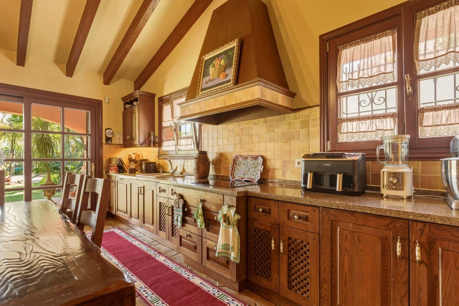 6 bedroom Villa for sale in Guadalmina - € 4,495,000 (Ref: 9843510)