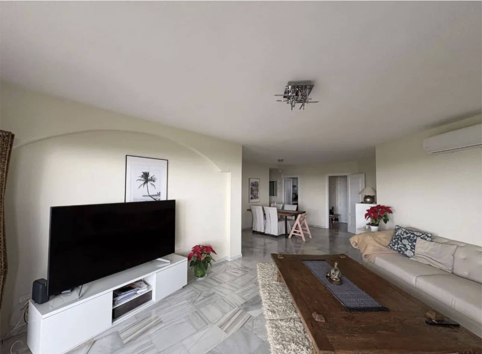 3 bedroom Apartment for sale in Calahonda - € 399,800 (Ref: 9843515)