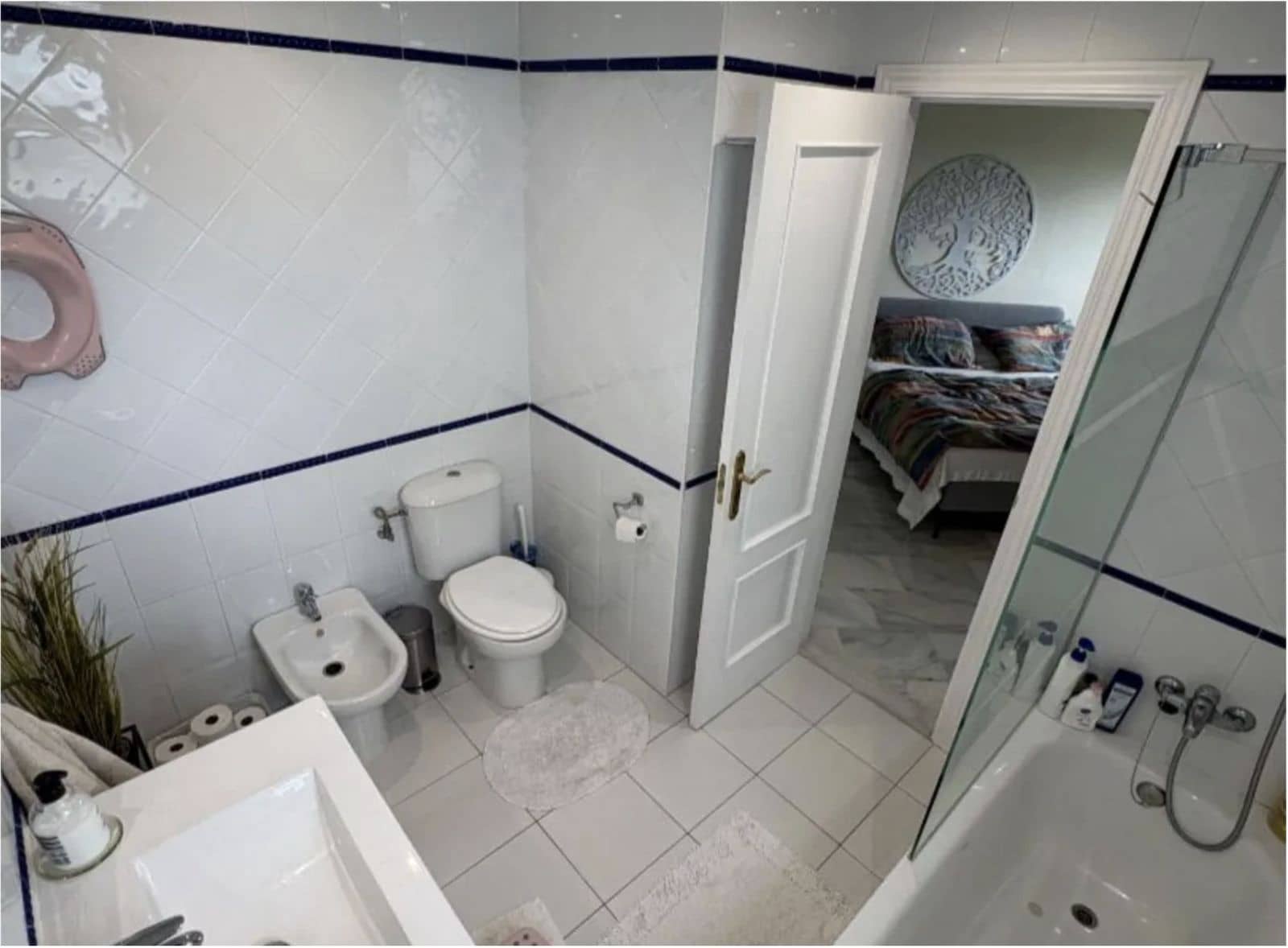 3 bedroom Apartment for sale in Calahonda - € 399,800 (Ref: 9843515)